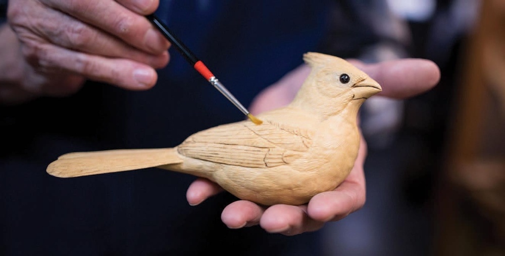 A Bird in Hand: The Art of Woodcarver George Calef